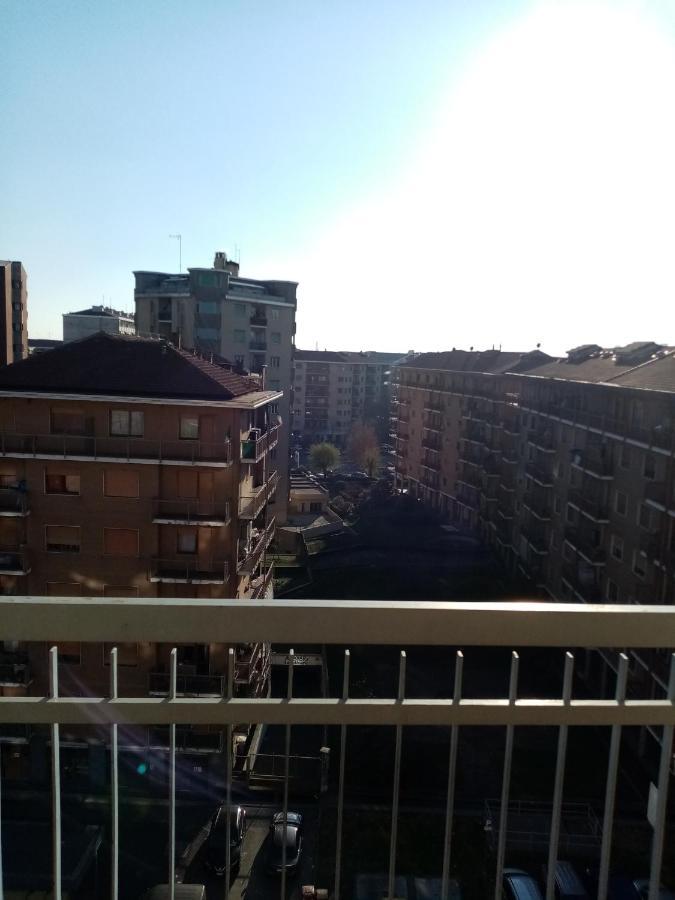 Bruno Turin Apartment Near The Metro Collegno Exterior foto